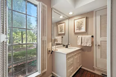 4165 Shady Valley Drive, Arlington, TX 76013 - Photo 8