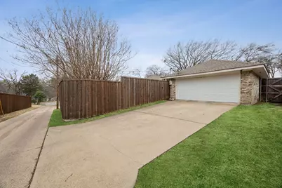 7010 Claybrook Drive, Dallas, TX 75231 - Photo 26