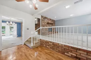 1509 Schumac Ln, Bedford, TX 76022 - Photo 4