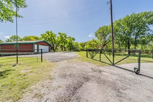 491 Cozy Cove Ct, Chico, TX 76431 - Photo 30