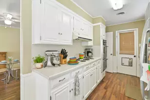 2005 Maplewood Dr, Gainesville, TX 76240 - Photo 4