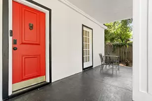 1504 Maple St, Irving, TX 75060 - Photo 2