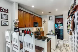 6811 Shore Breeze Ct, Arlington, TX 76016 - Photo 6