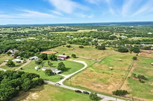 736 Lands Way Rd, Weatherford, TX 76087 - Photo 1