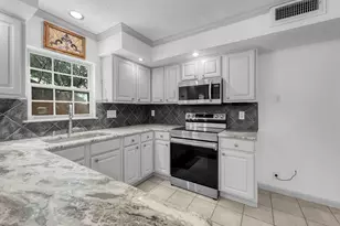 767 Dove Cir, Lewisville, TX 75067 - Photo 6