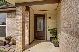 7405 Meadowdale Dr, Watauga, TX 76148 - Photo 4