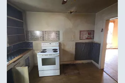 226 W Texas Street, Denison, TX 75020 - Photo 4