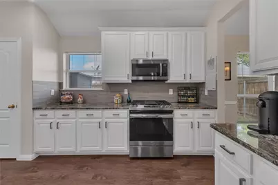 10109 Bent Tree Drive, Rowlett, TX 75089 - Photo 8