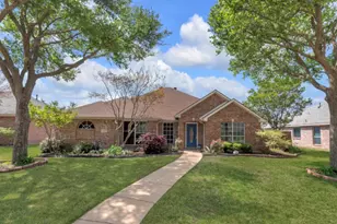 10109 Bent Tree Dr, Rowlett, TX 75089 - Photo 2