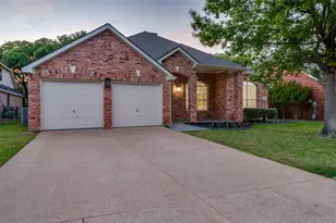 3505 Mayhaw Dr, Flower Mound, TX 75028 - Photo 2