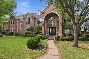 5815 Bay Club Dr, Arlington, TX 76013 - Photo 2