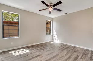 5706 Campfire Ln, Granbury, TX 76049 - Photo 10