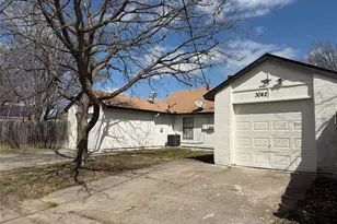 3042 Navarro Ln, Grand Prairie, TX 75052 - Photo 16