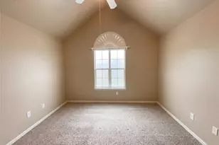 2400 Creekview Dr, Plano, TX 75093 - Photo 12