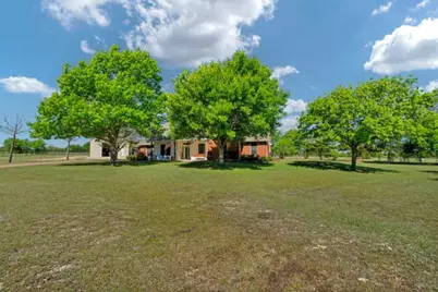 1411 Honeysuckle Ridge Court, Midlothian, TX 76065 - Photo 2