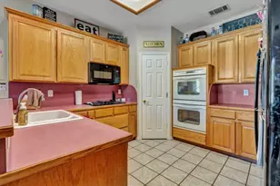 1411 Honeysuckle Ridge Ct, Midlothian, TX 76065 - Photo 10