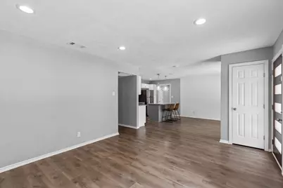 301 N Cottonwood Drive, Richardson, TX 75080 - Photo 4