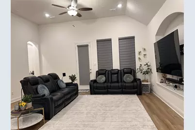 7032 Mapleshade Way, Little Elm, TX 76227 - Photo 6