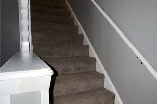 404 Hollyhill Ln Ln, Denton, TX 76205 - Photo 6