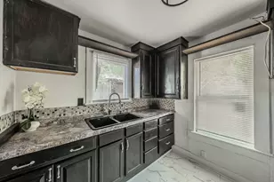 5643 Cary St, Dallas, TX 75227 - Photo 10