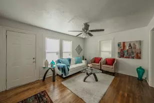 5643 Cary St, Dallas, TX 75227 - Photo 2