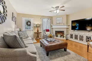 22 Abbey Rd, Euless, TX 76039 - Photo 6