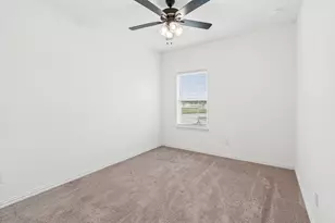 2215 Adena Spgs Dr, Allen, TX 75013 - Photo 18