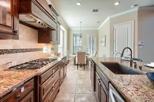 7119 Isle Royal Ln, Irving, TX 75063 - Photo 16