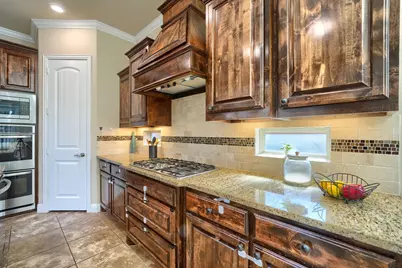 7119 Isle Royal Lane, Irving, TX 75063 - Photo 18