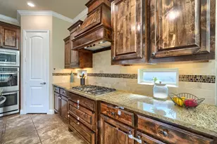 7119 Isle Royal Ln, Irving, TX 75063 - Photo 18