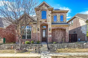 7119 Isle Royal Ln, Irving, TX 75063 - Photo 1