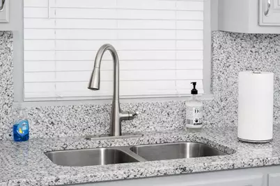 2628 Avenue G, Fort Worth, TX 76105 - Photo 18