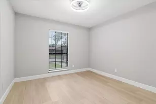 7426 Cloverglen Dr, Dallas, TX 75249 - Photo 24