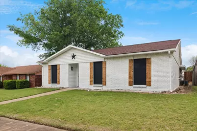 7426 Cloverglen Drive, Dallas, TX 75249 - Photo 2