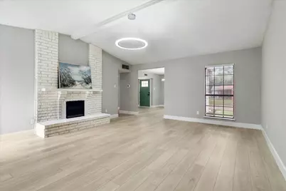 7426 Cloverglen Drive, Dallas, TX 75249 - Photo 8