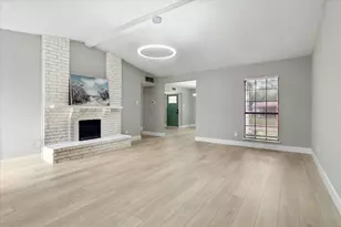 7426 Cloverglen Dr, Dallas, TX 75249 - Photo 8