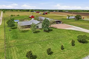 10208 County Rd 418, Grandview, TX 76050 - Photo 34