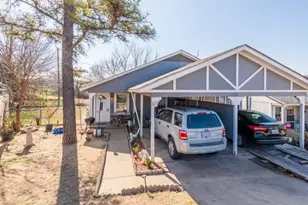 6001 Calloway Ct, Fort Worth, TX 76114 - Photo 2