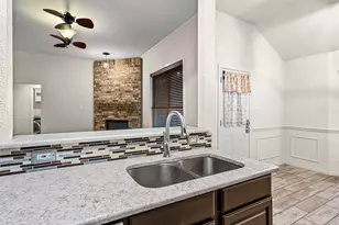 9216 Harvard Ave, Fort Worth, TX 76118 - Photo 8