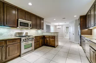 7208 Joyce, Dallas, TX 75225 - Photo 16