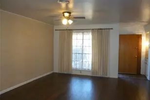 1121 Patricia Dr, Sherman, TX 75090 - Photo 2