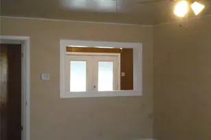 1121 Patricia Dr, Sherman, TX 75090 - Photo 4