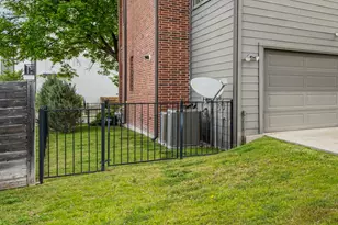 2903 Wingate St, Fort Worth, TX 76107 - Photo 4