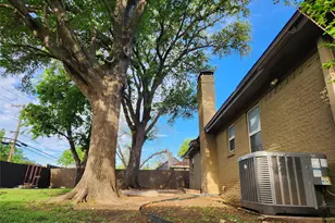 2822 Sunny Hill Ln, Farmers Branch, TX 75234 - Photo 4