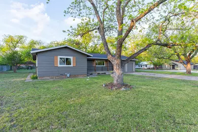 703 Cherry Heights, Clyde, TX 79510 - Photo 2
