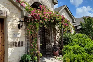 516 Lakeview Dr, Alvarado, TX 76009 - Photo 2