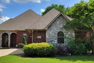 856 Merion Dr, Fort Worth, TX 76028 - Photo 2