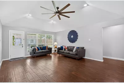 1618 Crosshaven Drive, Lewisville, TX 75077 - Photo 10
