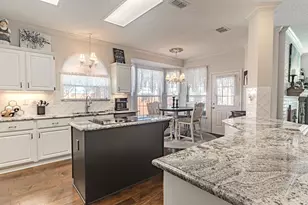 1200 Hillary Ln, Arlington, TX 76012 - Photo 12