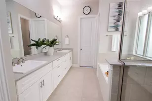 12709 Royal Oaks Ln, Farmers Branch, TX 75234 - Photo 20